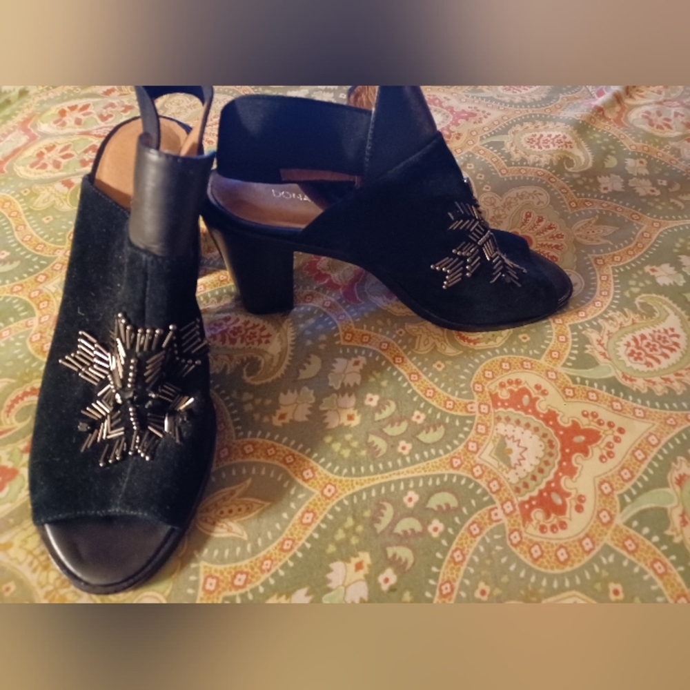 Donald J. Pliner 6.5 6 1/2 black suede sandals heels slingbacks shoes